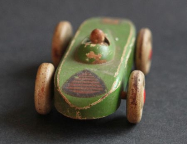 Erzgebirge Racingcar Formula I with driver 1950 wood (8151)